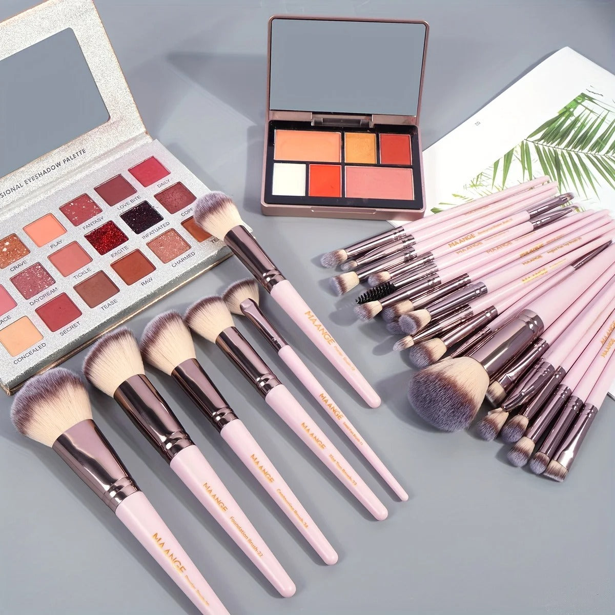 30pcs Professional Makeup Brush Set Foundation