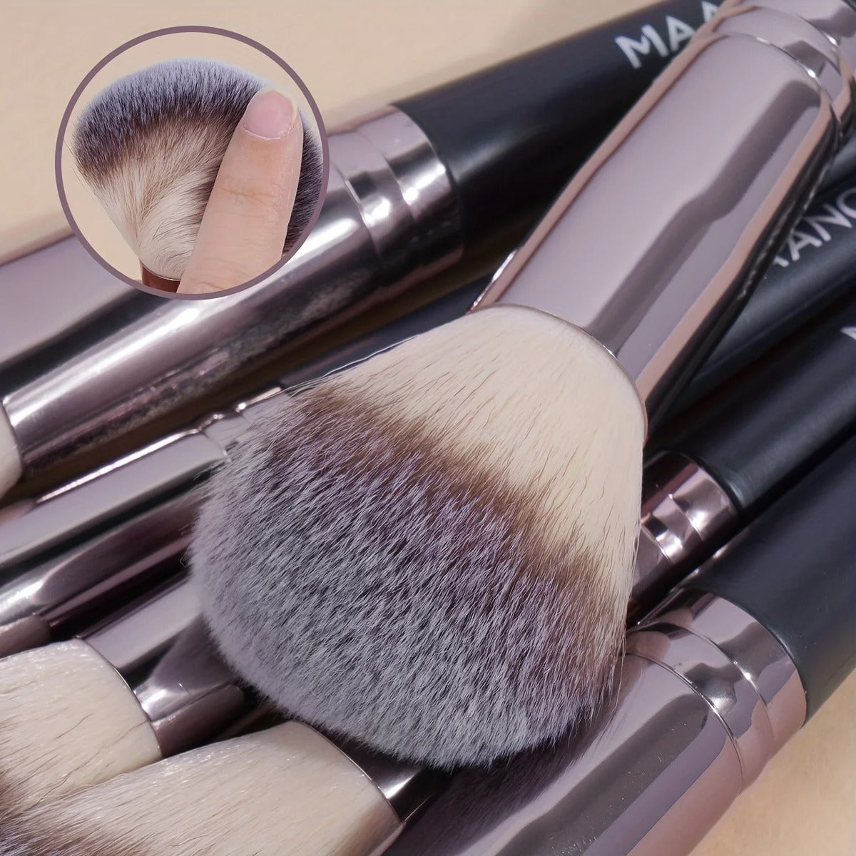 30pcs Professional Makeup Brush Set Foundation